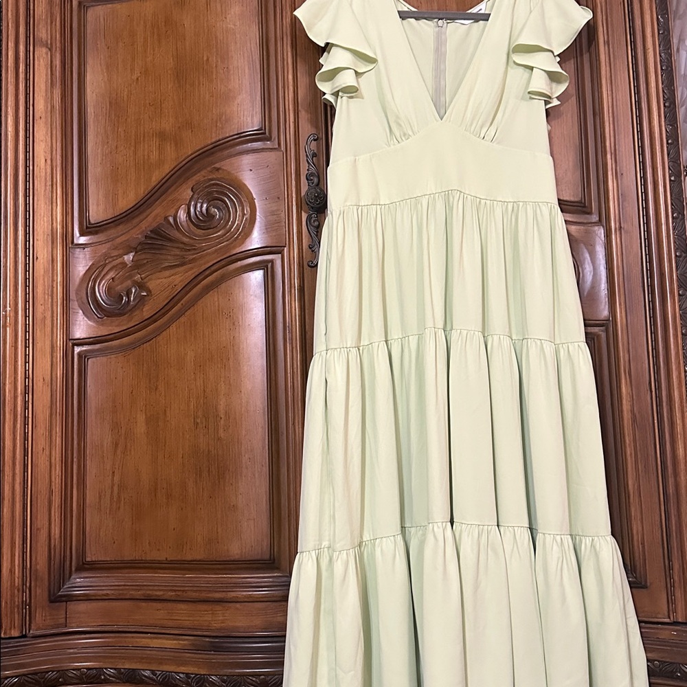 Amanda Uprichard Like NEW Tiered Light Green Midi Dress Large